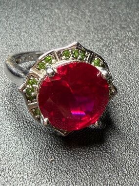 Sterling Silver Ring with Large Fuchsia and Green Accent Stones size 6